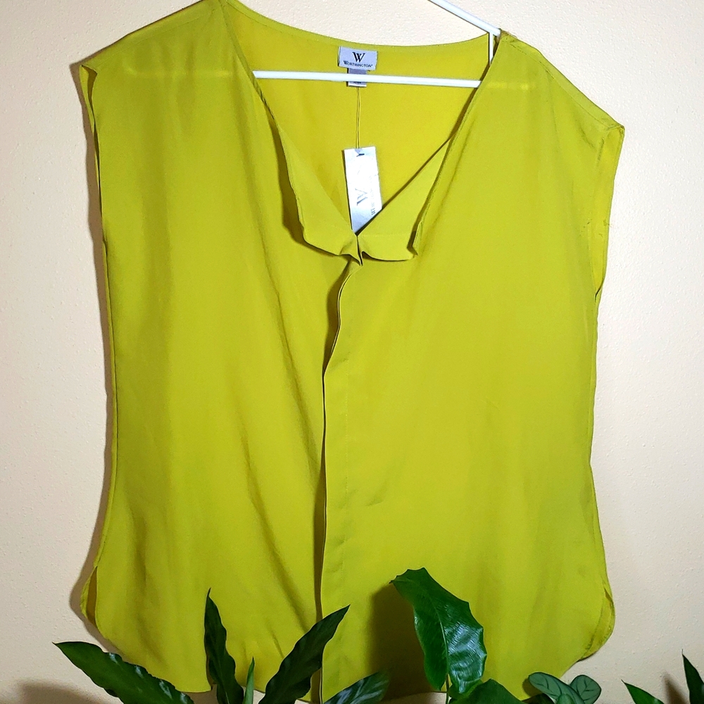 NWT Worthington short sleeve top